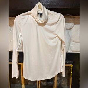 Versona White Long Sleeve Turtleneck Top